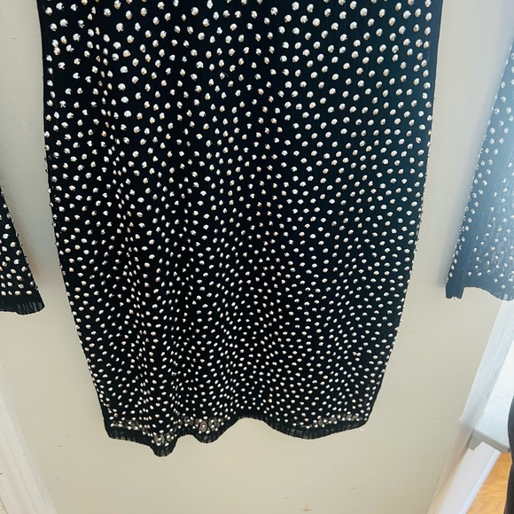 NEW BEADED DRESS FROM WINDSOR - Picture 4 of 6